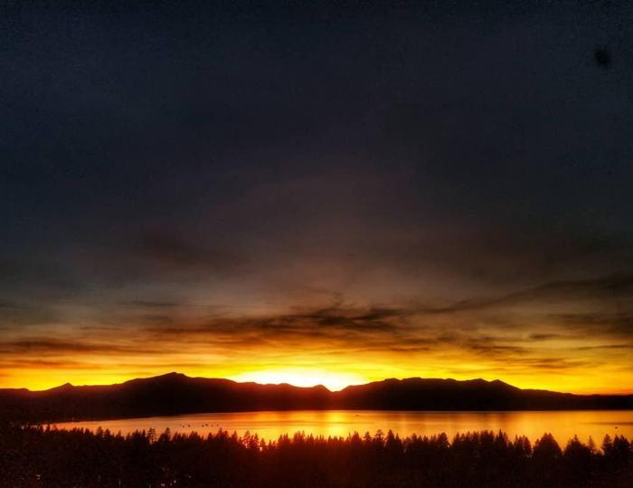 Social media post by xoxo_lightningunicorn