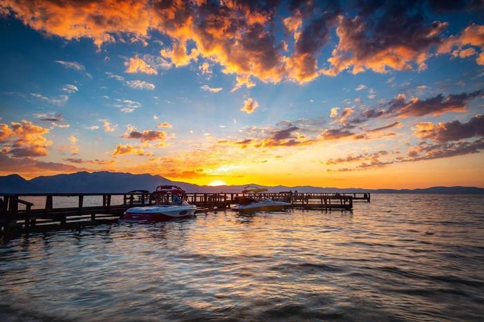 Social media post by customimages