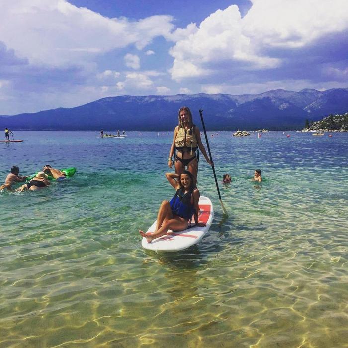 Social media post by aququuu