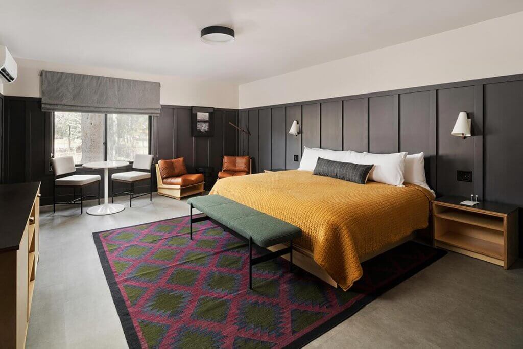 Coachman Hotel Lake Tahoe Whirlpool Suite