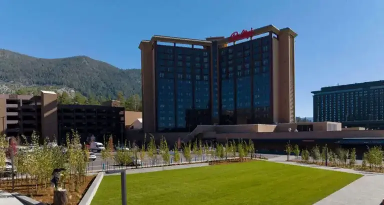 Bally's Lake Tahoe Exterior Summer
